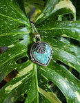 Pendentif variscite/ monstera