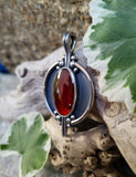 Pendentif grenat