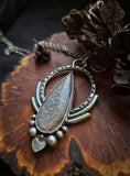 Pendentif rainbow sunstone lattice