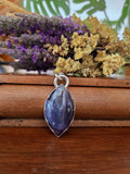 Pendentif calcedoine violette