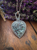 Pendentif calcedoine cuprifere double face