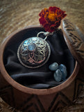 Pendentif mandala/ cyanite