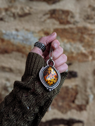 Pendentif ambre / mandala